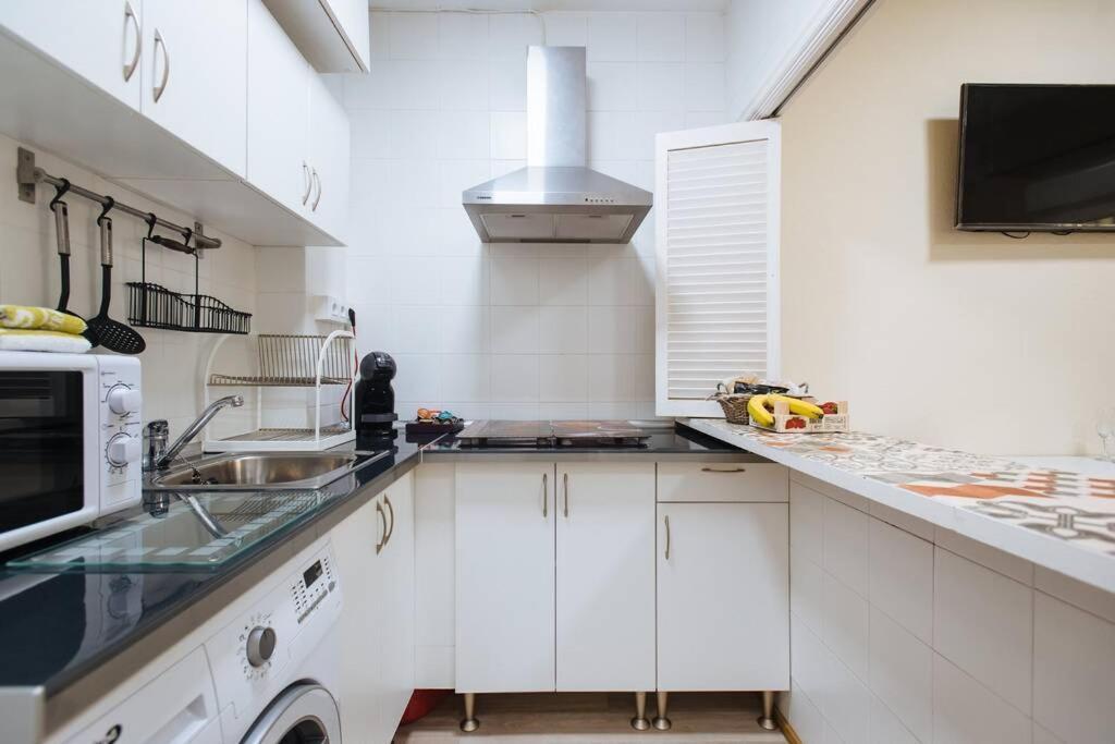 Cozy And Well Located Apartment In The Center Of Seville Ngoại thất bức ảnh