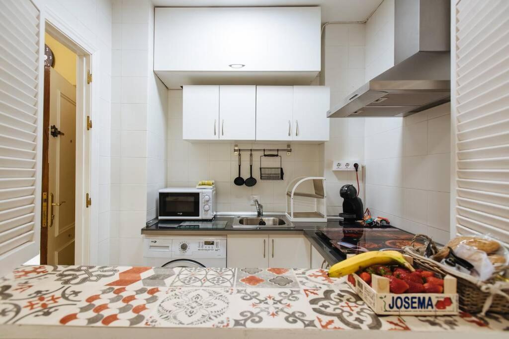 Cozy And Well Located Apartment In The Center Of Seville Ngoại thất bức ảnh